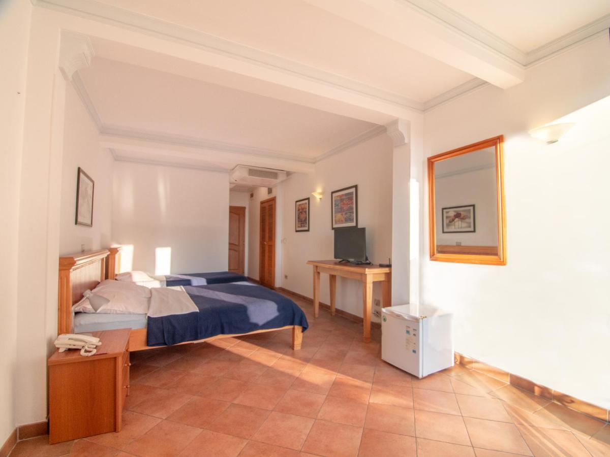 Apartments And Rooms Levantin Inn 斯韦蒂·斯特凡 外观 照片